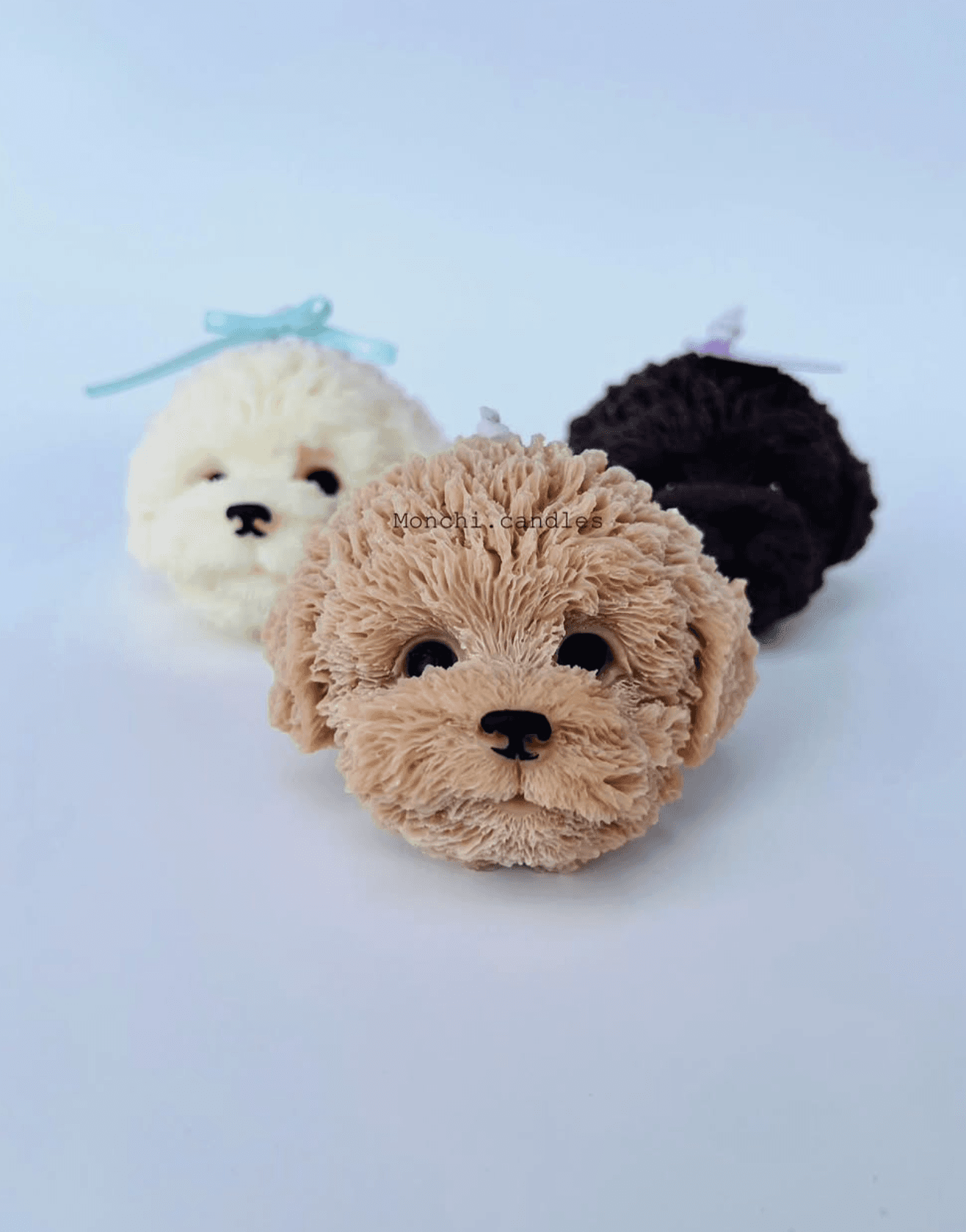 Velas perrito con pelaje realista en tonos beige, blanco y café